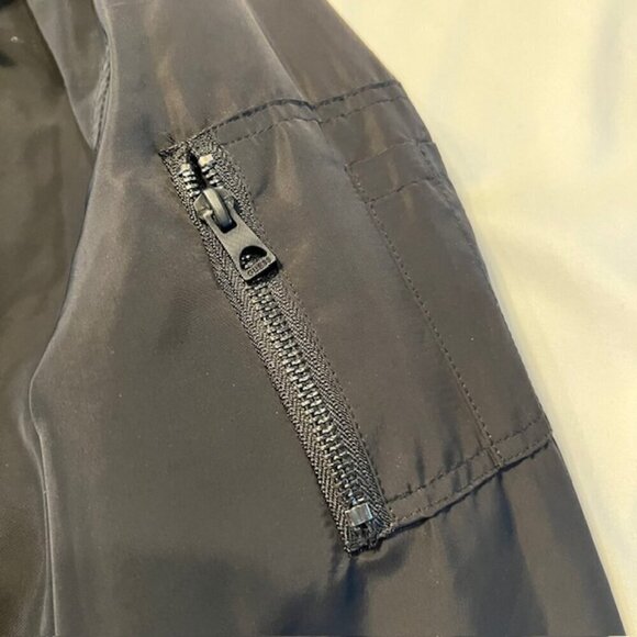 Guess Bomber Jacket (Size M) - Picture 4 of 8